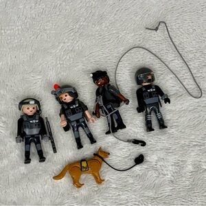 Elite Police Action Figure Set with Dog